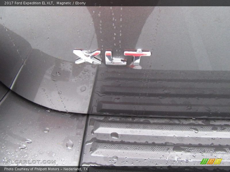 Magnetic / Ebony 2017 Ford Expedition EL XLT