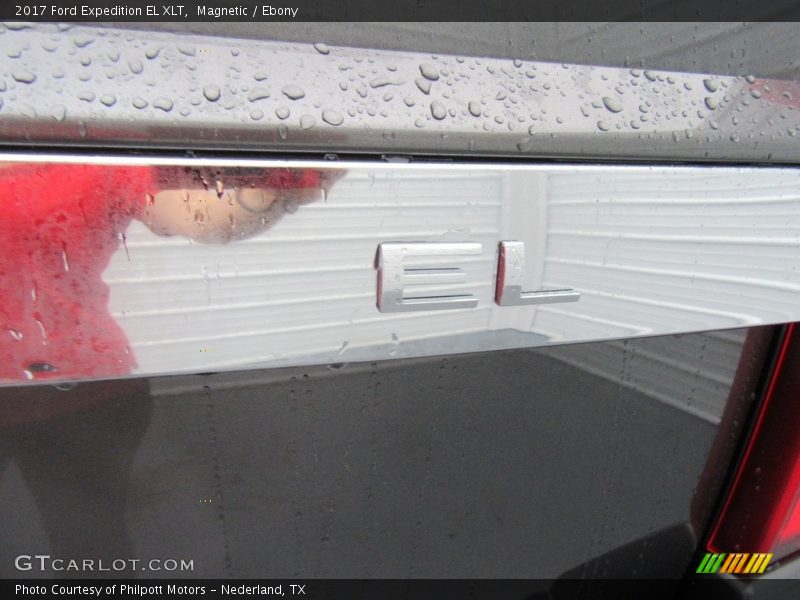 Magnetic / Ebony 2017 Ford Expedition EL XLT