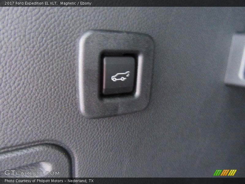 Magnetic / Ebony 2017 Ford Expedition EL XLT