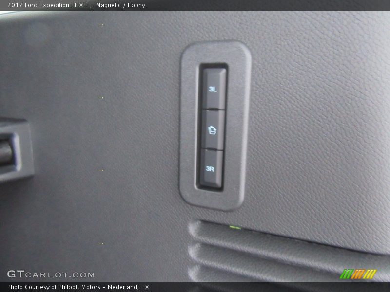 Magnetic / Ebony 2017 Ford Expedition EL XLT