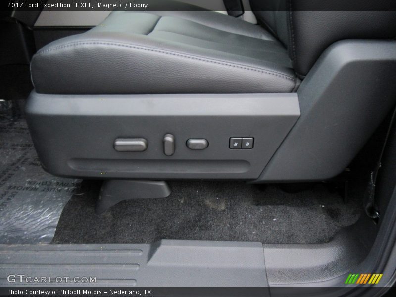 Magnetic / Ebony 2017 Ford Expedition EL XLT
