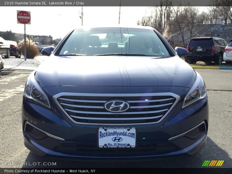Lakeside Blue / Gray 2016 Hyundai Sonata SE