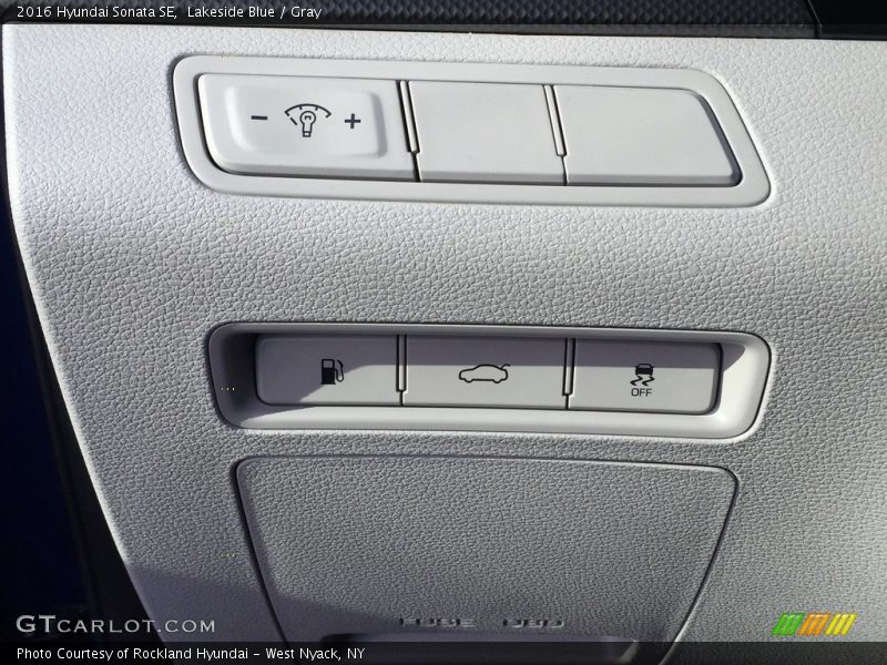 Lakeside Blue / Gray 2016 Hyundai Sonata SE