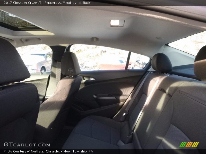 Pepperdust Metallic / Jet Black 2017 Chevrolet Cruze LT