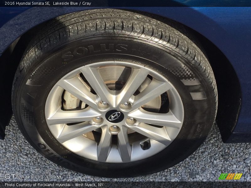 Lakeside Blue / Gray 2016 Hyundai Sonata SE