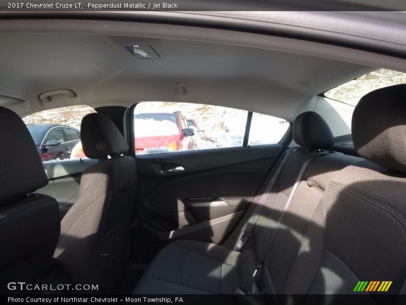 Pepperdust Metallic / Jet Black 2017 Chevrolet Cruze LT