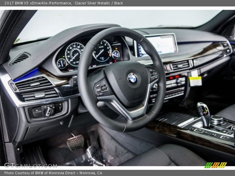 Glacier Silver Metallic / Black 2017 BMW X5 xDrive40e iPerformance