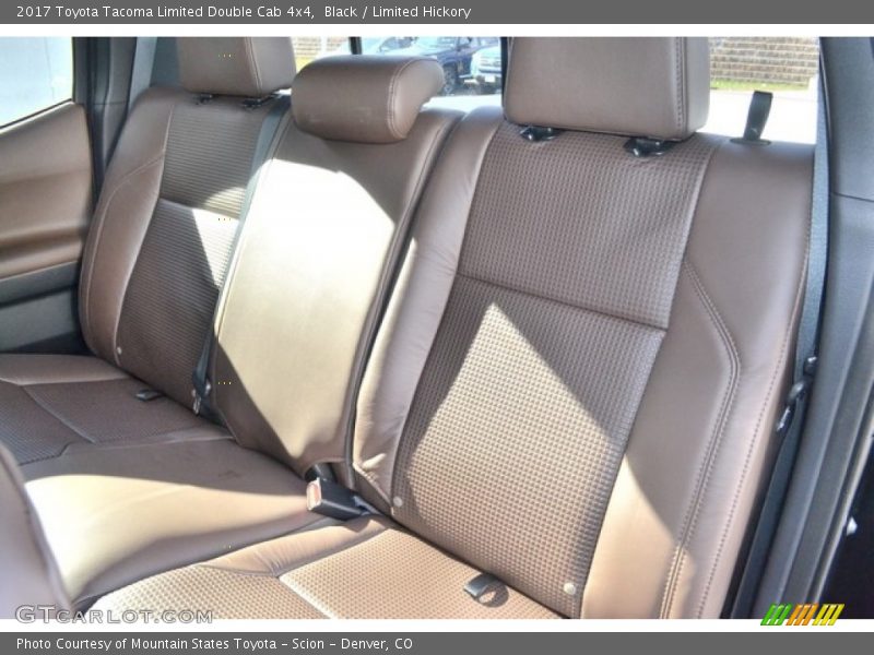 Black / Limited Hickory 2017 Toyota Tacoma Limited Double Cab 4x4