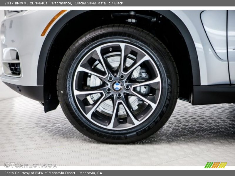 Glacier Silver Metallic / Black 2017 BMW X5 xDrive40e iPerformance
