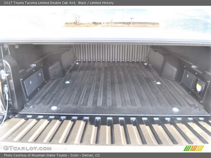 Black / Limited Hickory 2017 Toyota Tacoma Limited Double Cab 4x4