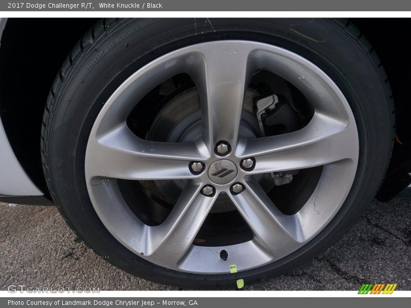White Knuckle / Black 2017 Dodge Challenger R/T