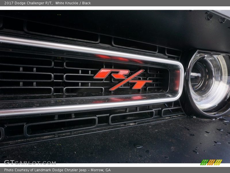 White Knuckle / Black 2017 Dodge Challenger R/T