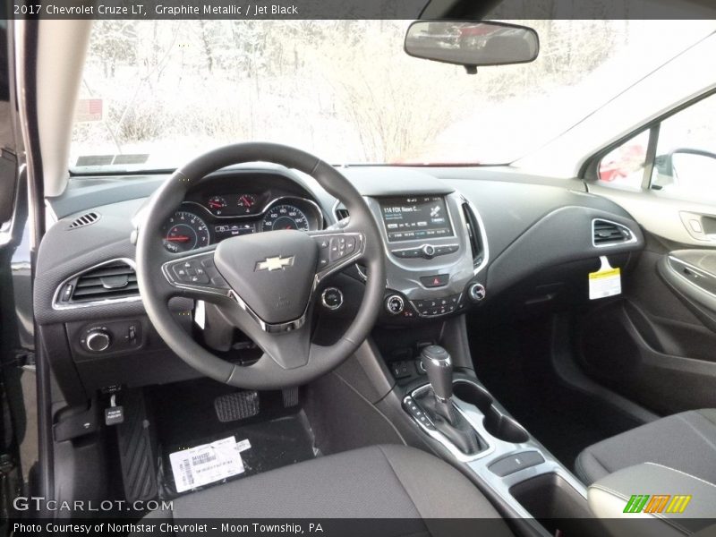 Graphite Metallic / Jet Black 2017 Chevrolet Cruze LT