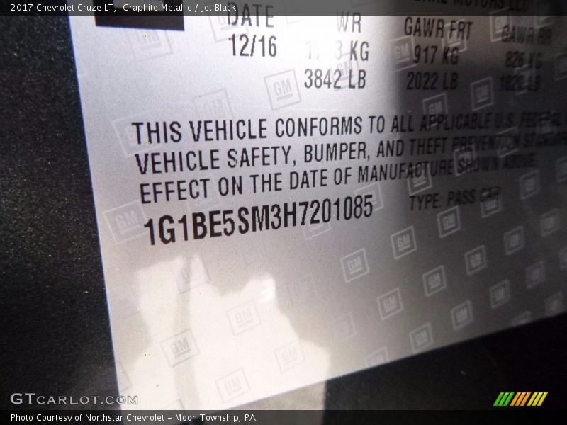 Graphite Metallic / Jet Black 2017 Chevrolet Cruze LT