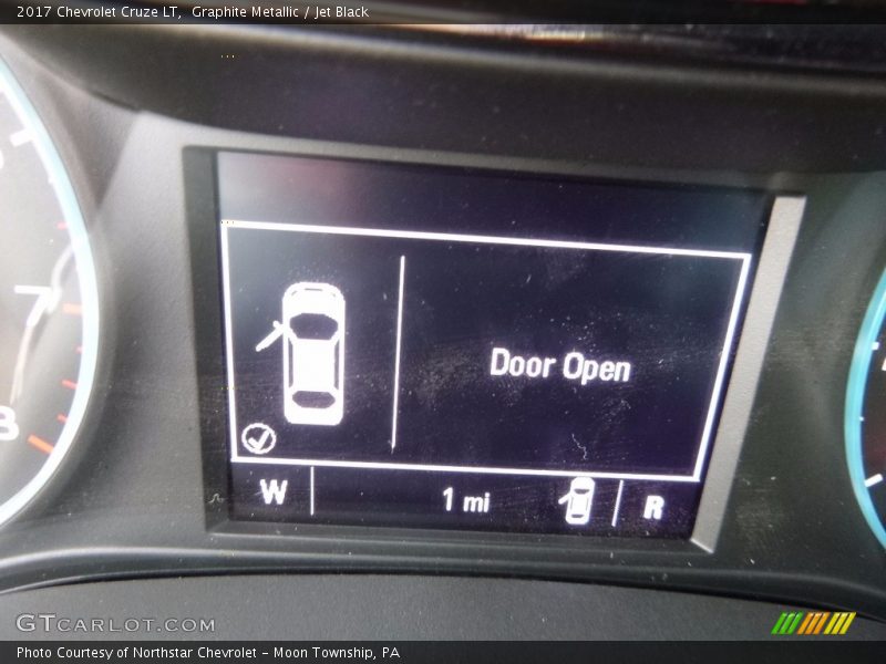 Graphite Metallic / Jet Black 2017 Chevrolet Cruze LT