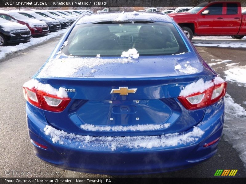 Kinetic Blue Metallic / Jet Black 2017 Chevrolet Cruze LT