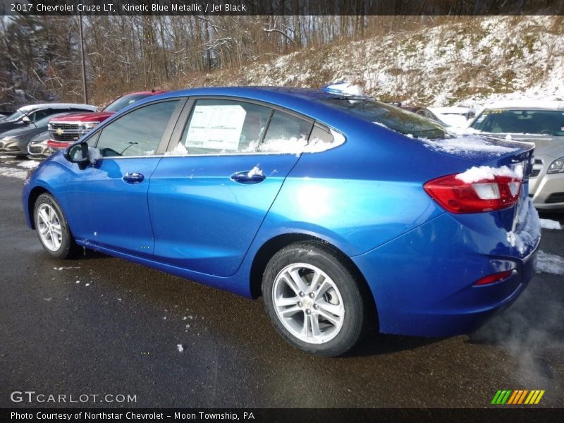 Kinetic Blue Metallic / Jet Black 2017 Chevrolet Cruze LT