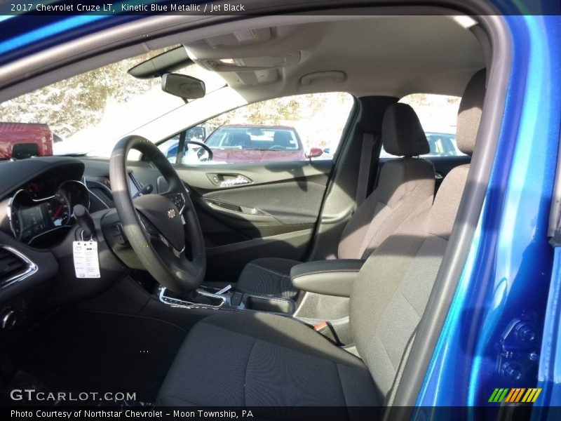 Kinetic Blue Metallic / Jet Black 2017 Chevrolet Cruze LT