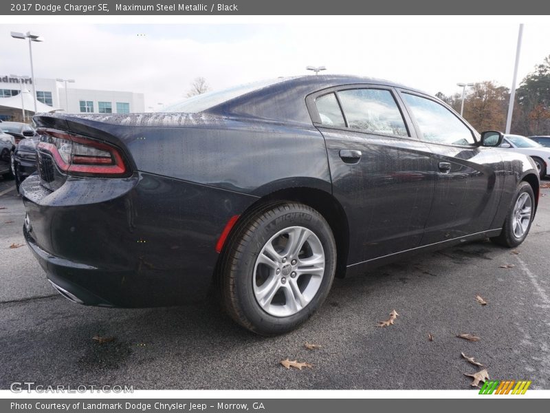 Maximum Steel Metallic / Black 2017 Dodge Charger SE