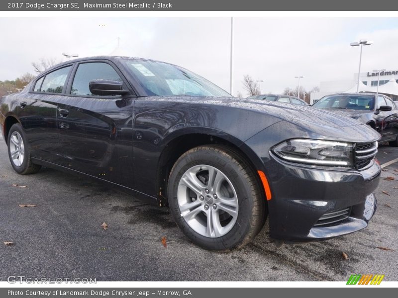 Maximum Steel Metallic / Black 2017 Dodge Charger SE