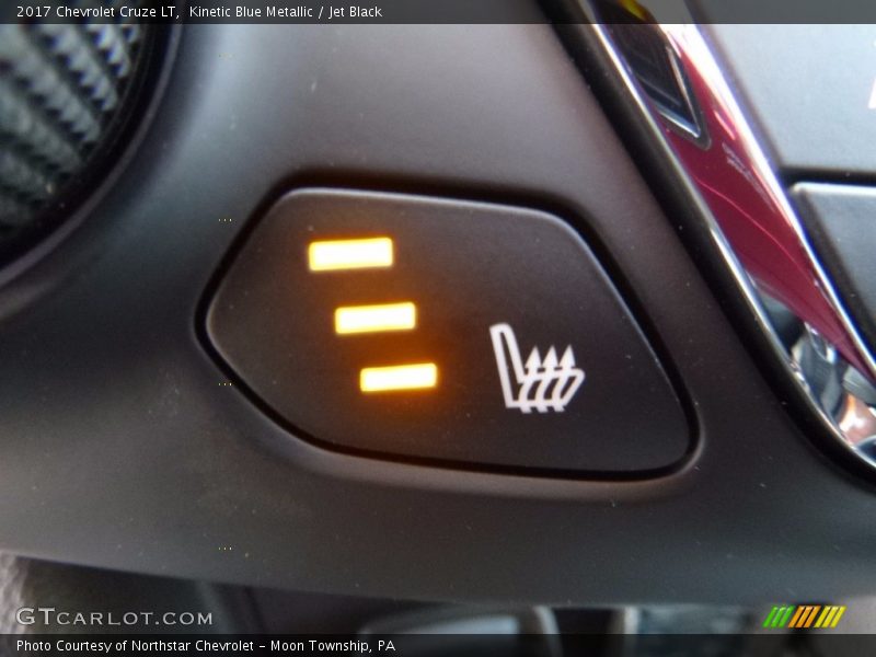 Kinetic Blue Metallic / Jet Black 2017 Chevrolet Cruze LT