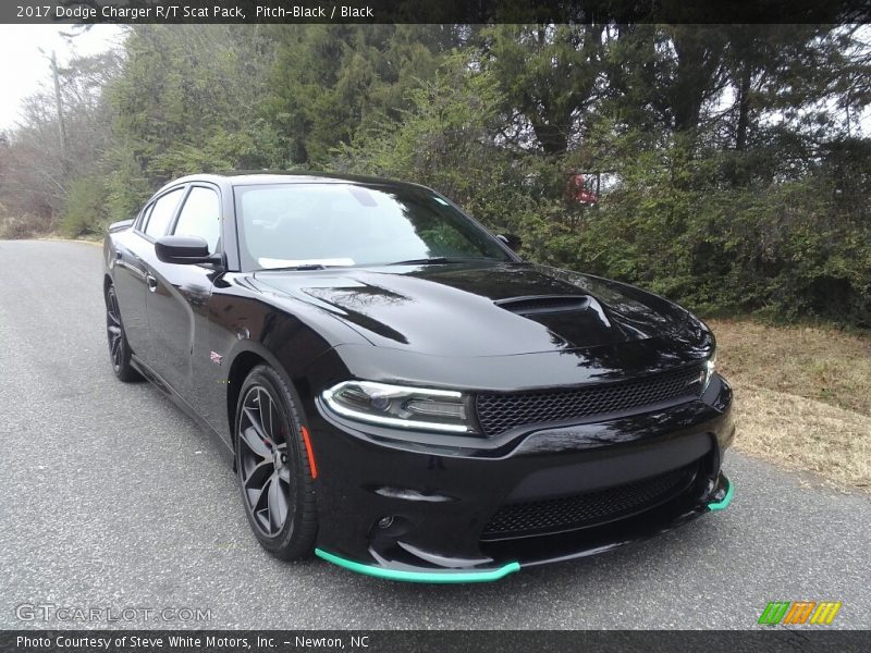 Pitch-Black / Black 2017 Dodge Charger R/T Scat Pack