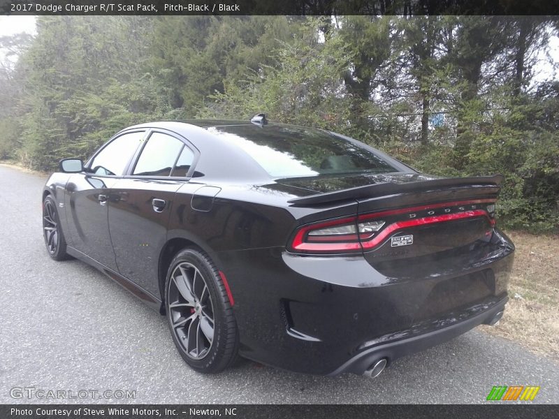 Pitch-Black / Black 2017 Dodge Charger R/T Scat Pack