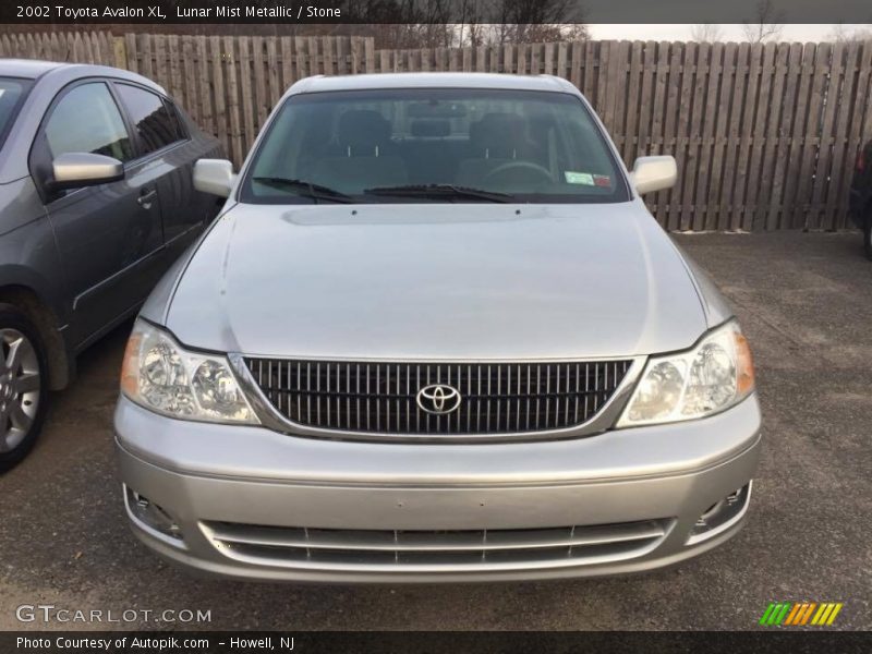 Lunar Mist Metallic / Stone 2002 Toyota Avalon XL