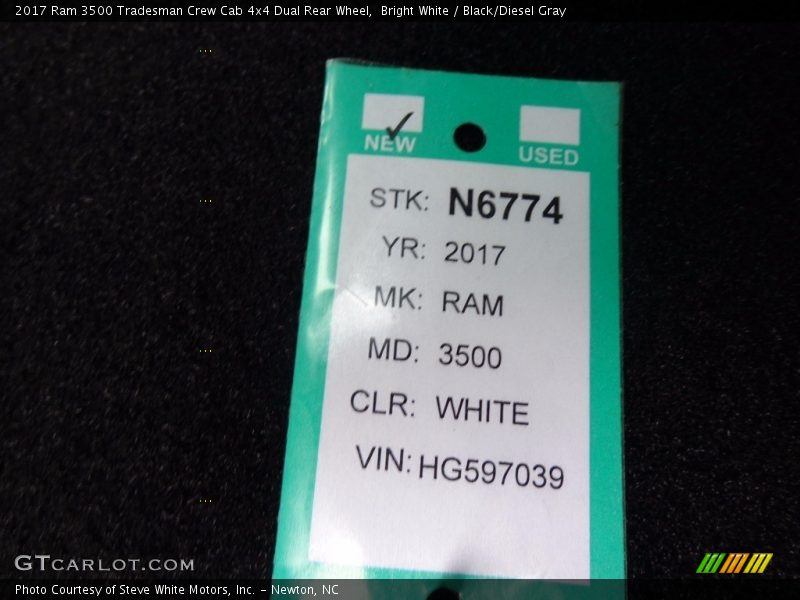 Bright White / Black/Diesel Gray 2017 Ram 3500 Tradesman Crew Cab 4x4 Dual Rear Wheel