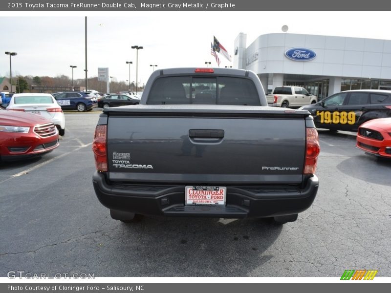 Magnetic Gray Metallic / Graphite 2015 Toyota Tacoma PreRunner Double Cab