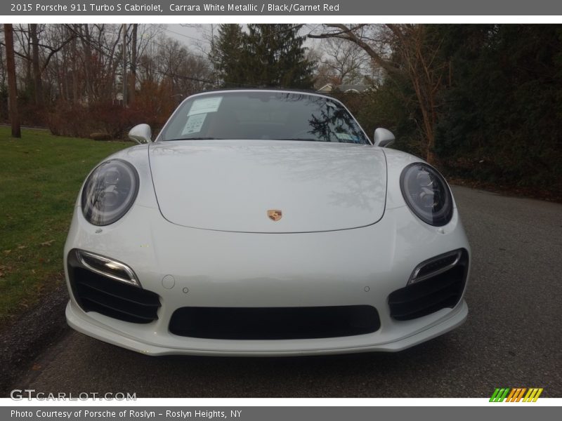 Carrara White Metallic / Black/Garnet Red 2015 Porsche 911 Turbo S Cabriolet