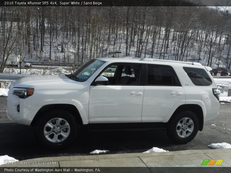Super White / Sand Beige 2016 Toyota 4Runner SR5 4x4