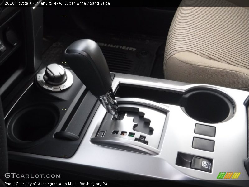 Super White / Sand Beige 2016 Toyota 4Runner SR5 4x4