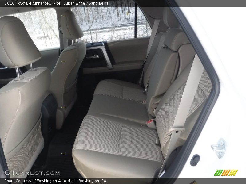 Super White / Sand Beige 2016 Toyota 4Runner SR5 4x4