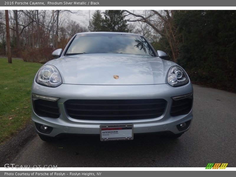 Rhodium Silver Metallic / Black 2016 Porsche Cayenne