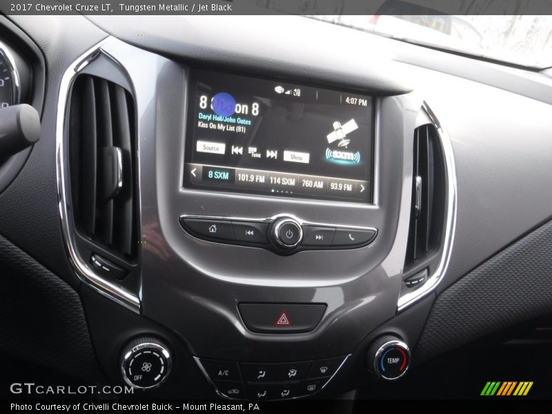 Tungsten Metallic / Jet Black 2017 Chevrolet Cruze LT