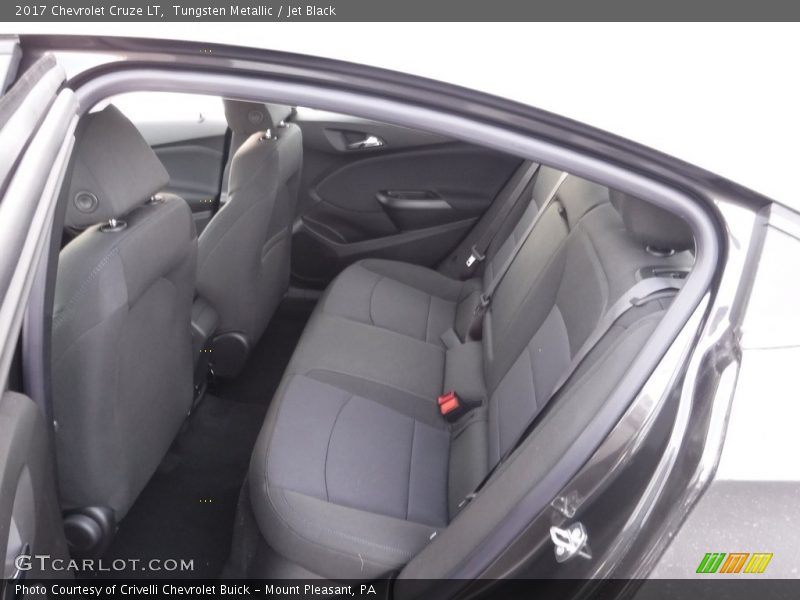 Tungsten Metallic / Jet Black 2017 Chevrolet Cruze LT