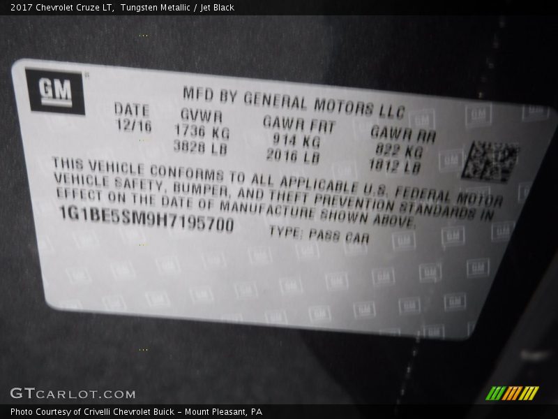 Tungsten Metallic / Jet Black 2017 Chevrolet Cruze LT