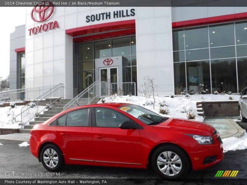 Red Hot / Jet Black/Medium Titanium 2014 Chevrolet Cruze LS