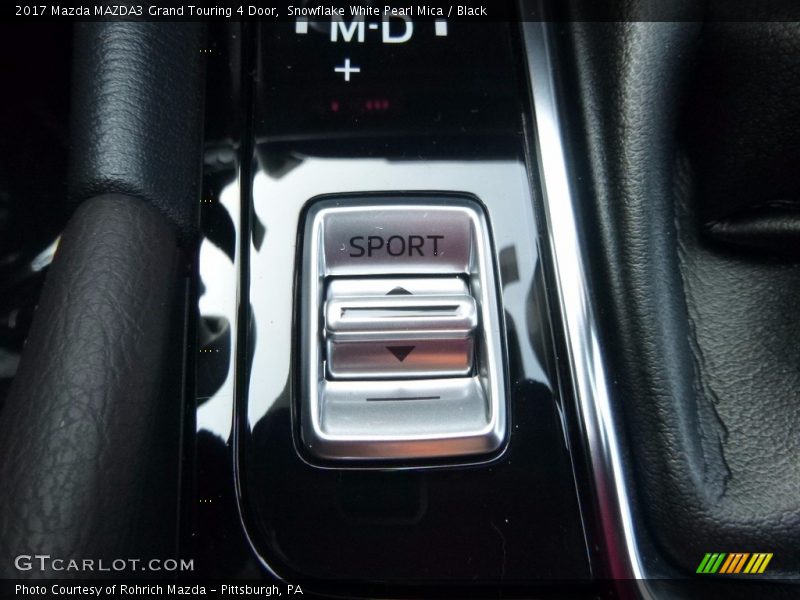 Snowflake White Pearl Mica / Black 2017 Mazda MAZDA3 Grand Touring 4 Door