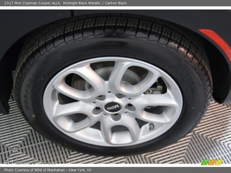 Midnight Black Metallic / Carbon Black 2017 Mini Clubman Cooper ALL4