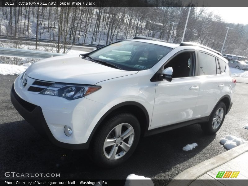 Super White / Black 2013 Toyota RAV4 XLE AWD