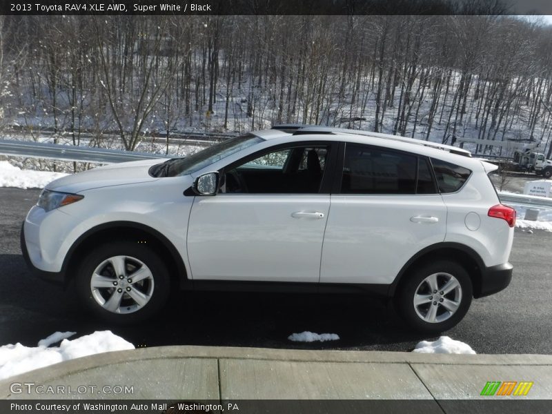 Super White / Black 2013 Toyota RAV4 XLE AWD