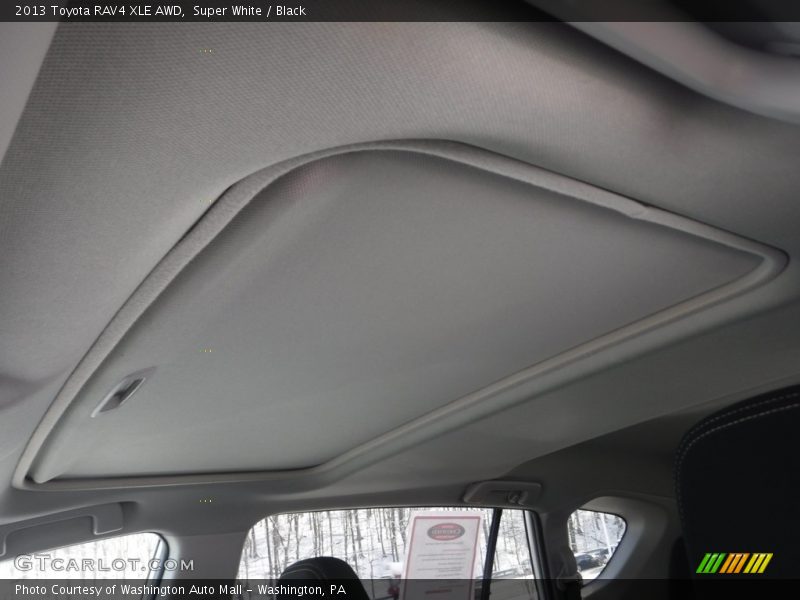 Super White / Black 2013 Toyota RAV4 XLE AWD