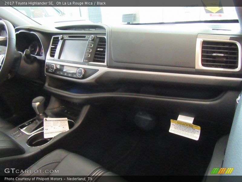 Oh La La Rouge Mica / Black 2017 Toyota Highlander SE