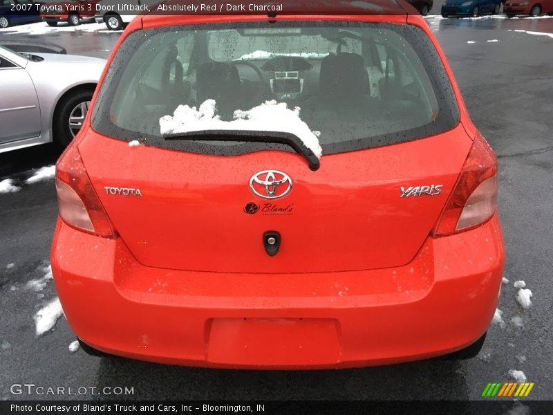 Absolutely Red / Dark Charcoal 2007 Toyota Yaris 3 Door Liftback
