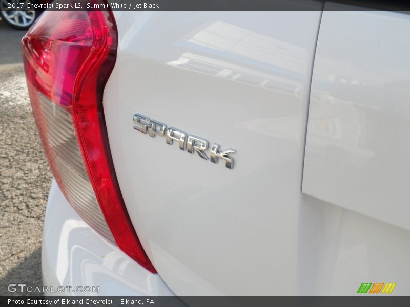 Summit White / Jet Black 2017 Chevrolet Spark LS