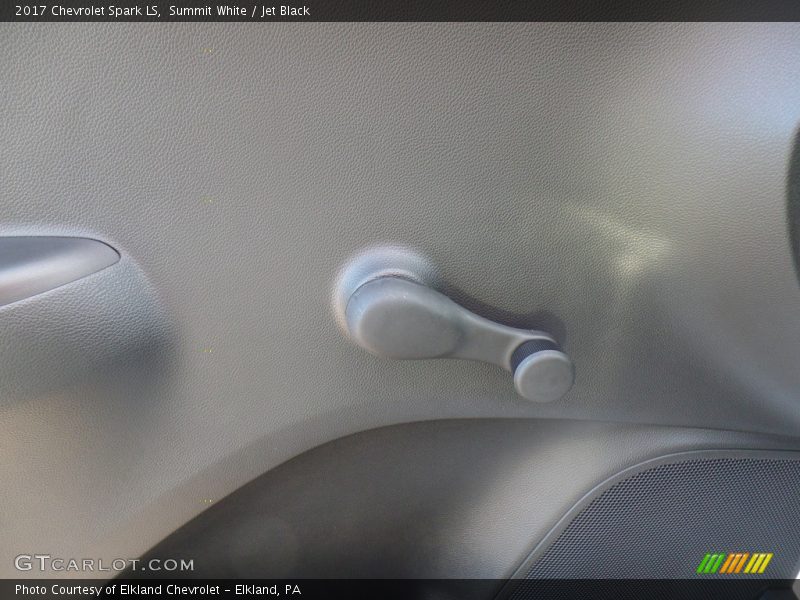 Summit White / Jet Black 2017 Chevrolet Spark LS