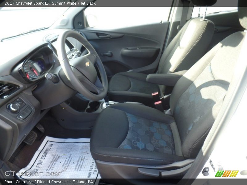 Summit White / Jet Black 2017 Chevrolet Spark LS