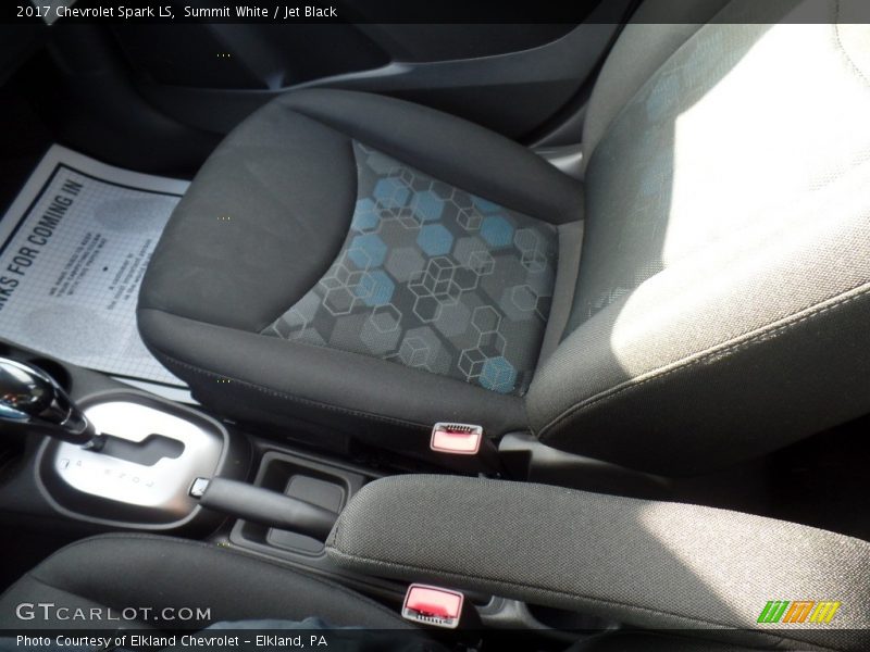 Summit White / Jet Black 2017 Chevrolet Spark LS